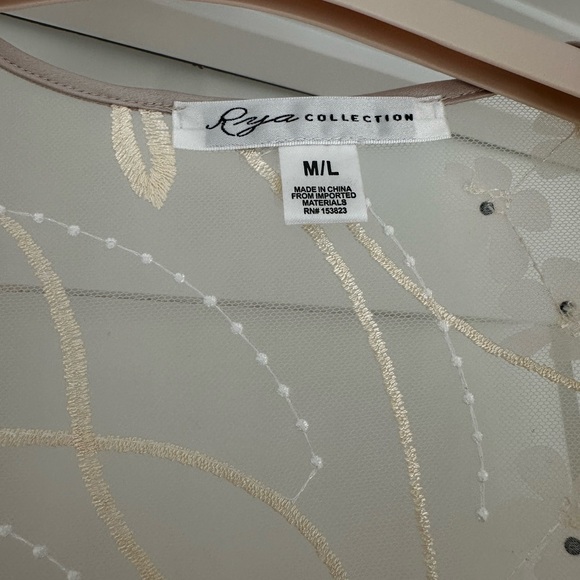 Bridal Getting ready Robe - Picture 7 of 7